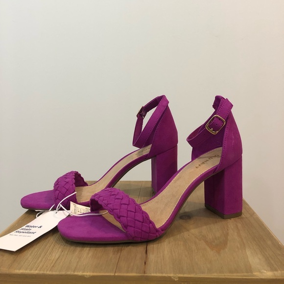 5/$25 NWT Old Navy Heels - Picture 2 of 7